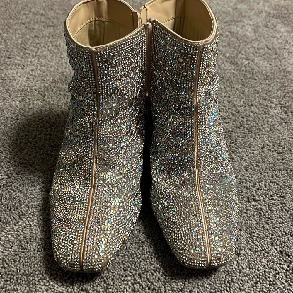 Betsey Johnson kids size 2 girls boots rhinestones great condition